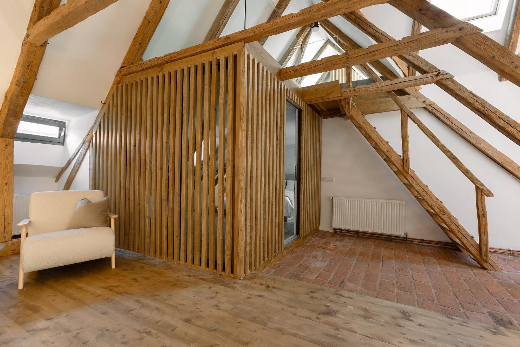 House 66 Aparthotel Brasov Ngoại thất bức ảnh