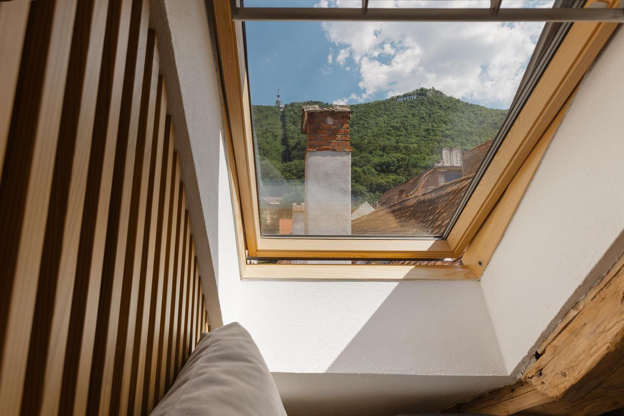 House 66 Aparthotel Brasov Ngoại thất bức ảnh