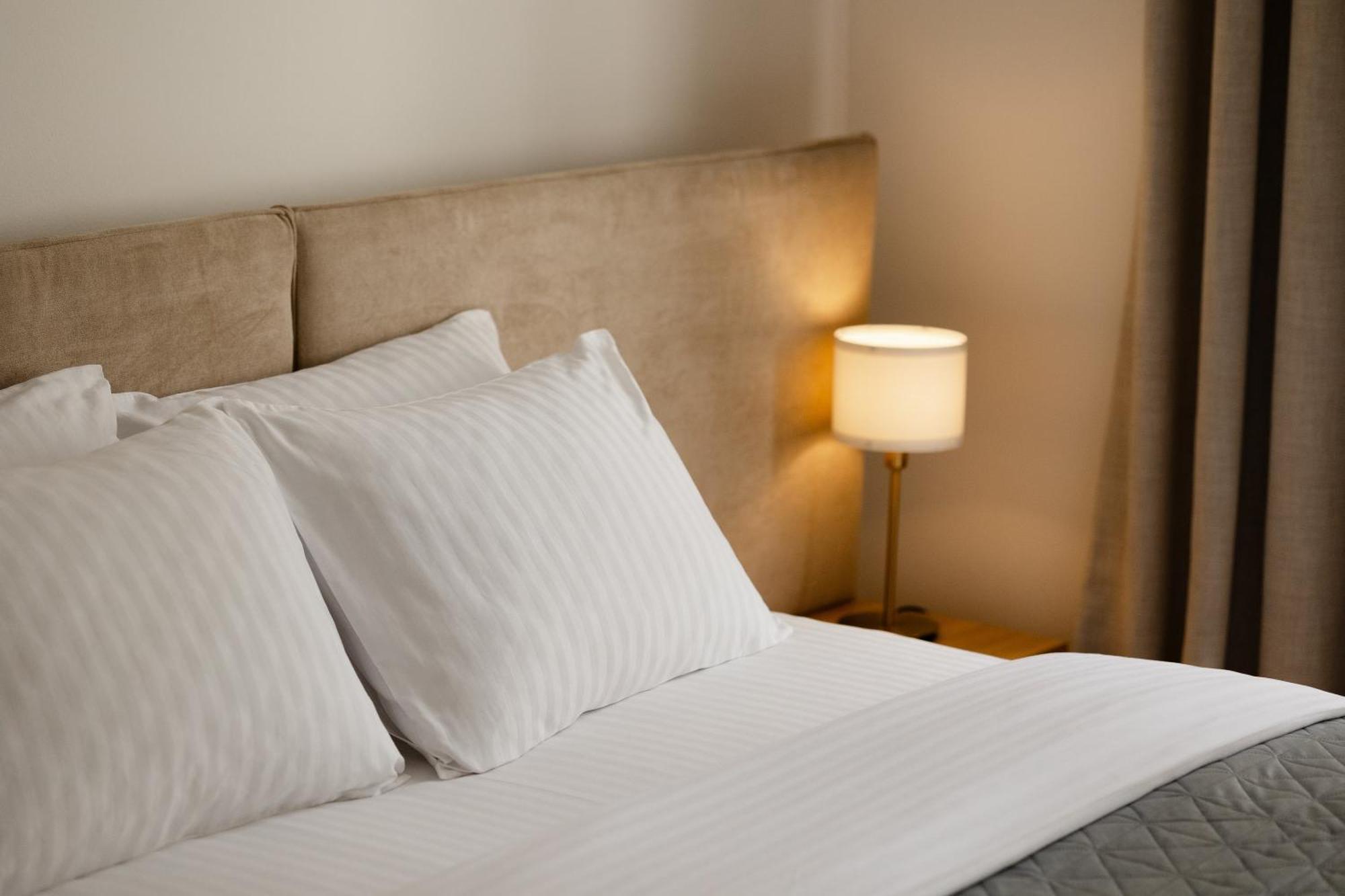 House 66 Aparthotel Brasov Ngoại thất bức ảnh