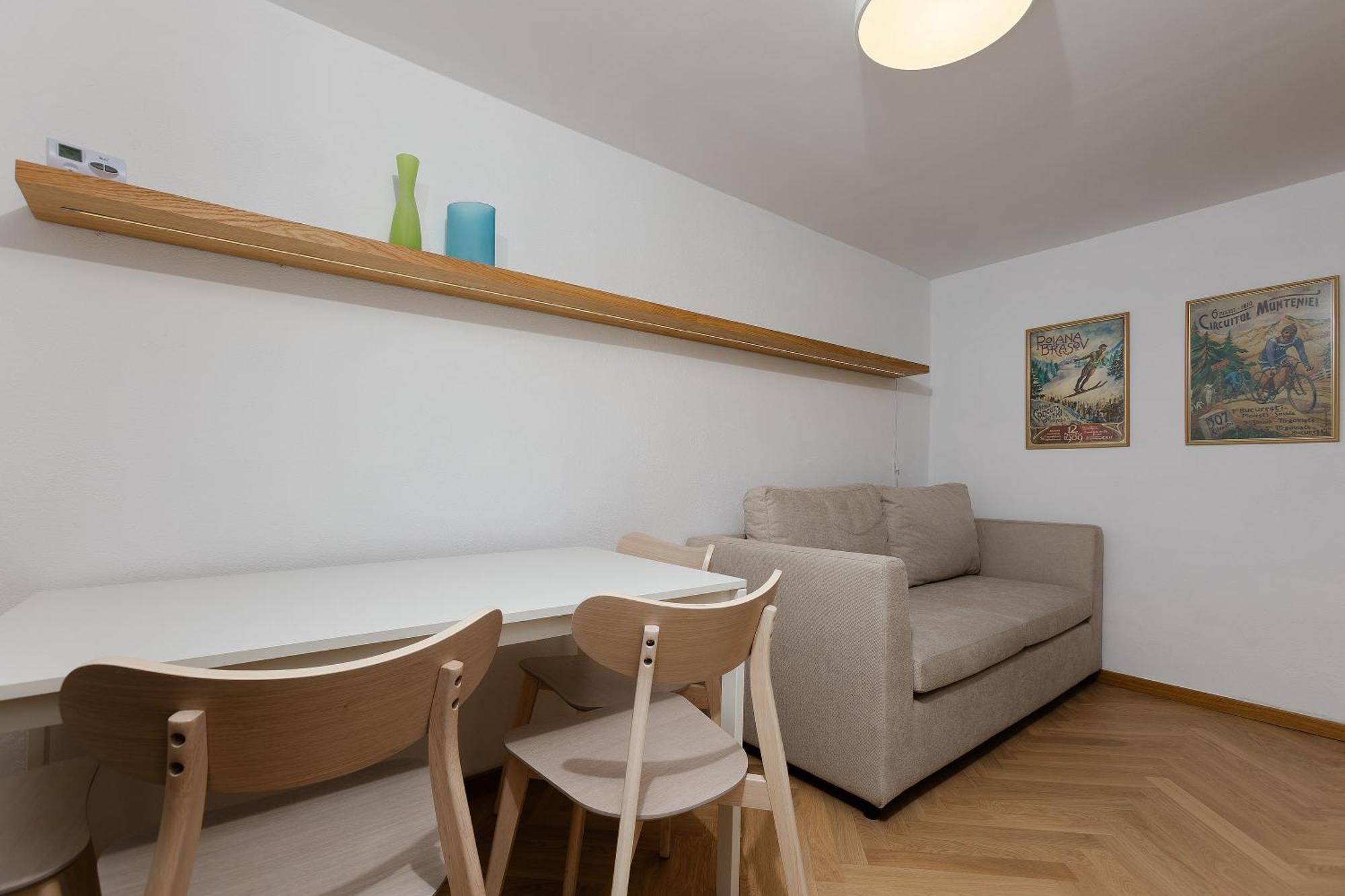 House 66 Aparthotel Brasov Ngoại thất bức ảnh