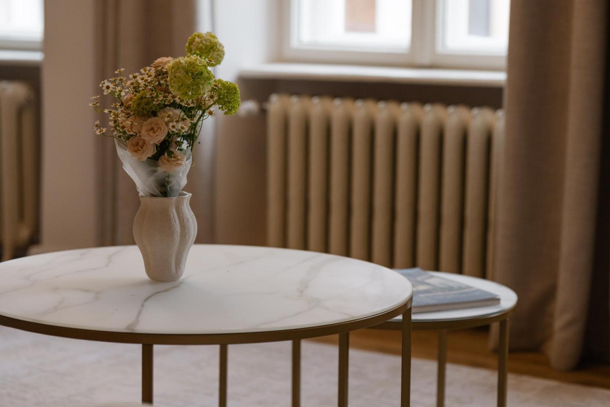 House 66 Aparthotel Brasov Ngoại thất bức ảnh